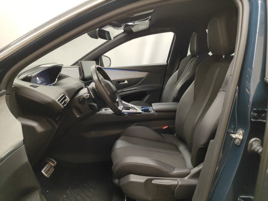 PEUGEOT 5008 DIESEL - 2021 1.5 BlueHDi 130 GT AT 5d photo