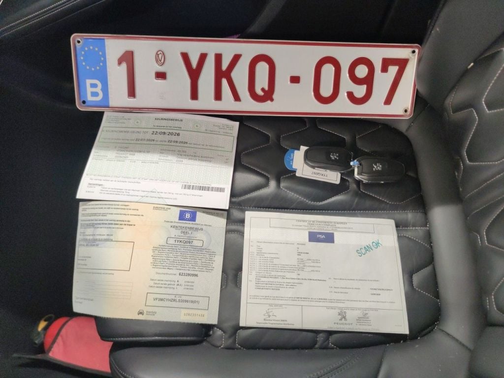 Peugeot 5008 1.5 BlueHDi 96kW S&S EAT8 GT Line 5d photo