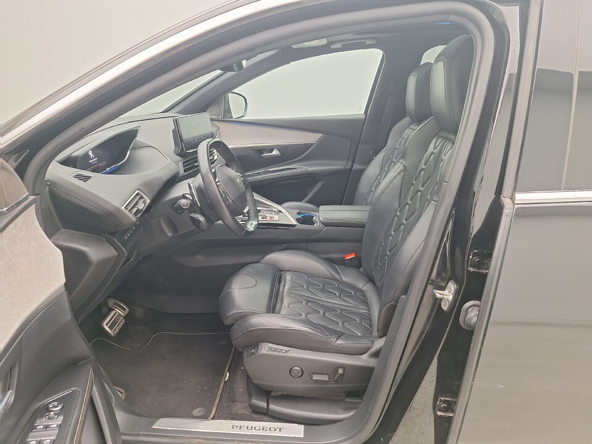 Peugeot, 5008 FL'20, Peugeot 5008 1.5 BlueHDi 96kW S&S EAT8 GT 5d photo