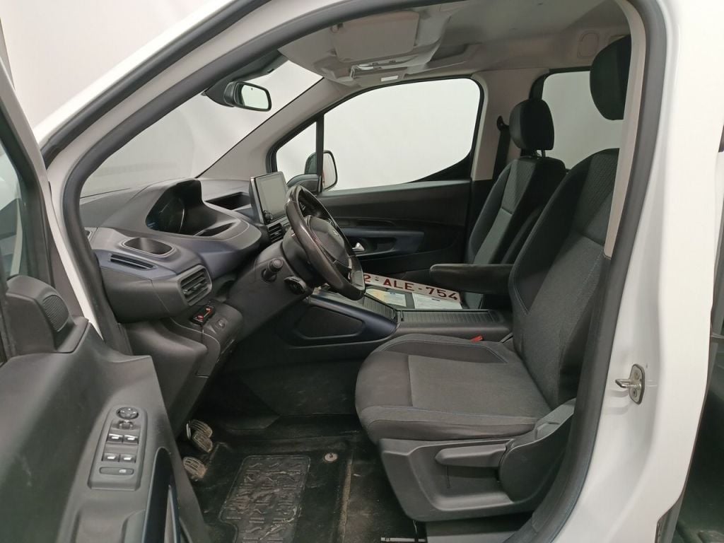 Peugeot Rifter 1.5 BlueHDi 130 S/S Allure Pack Long 5d photo