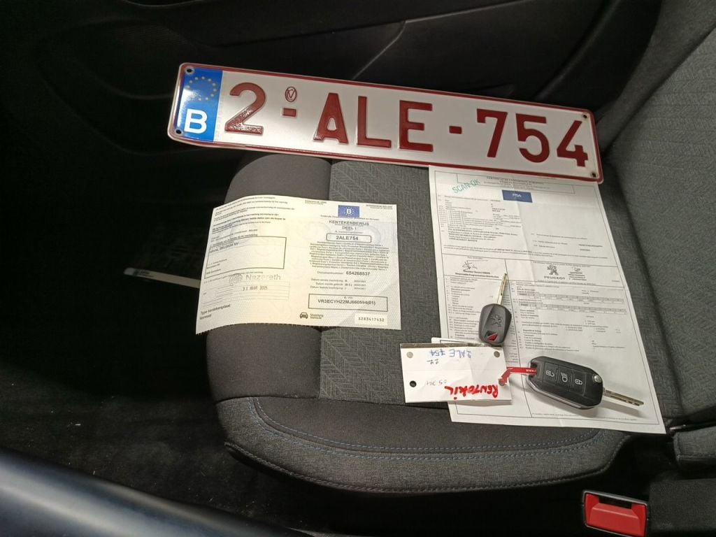 Peugeot Rifter 1.5 BlueHDi 130 S/S Allure Pack Long 5d photo