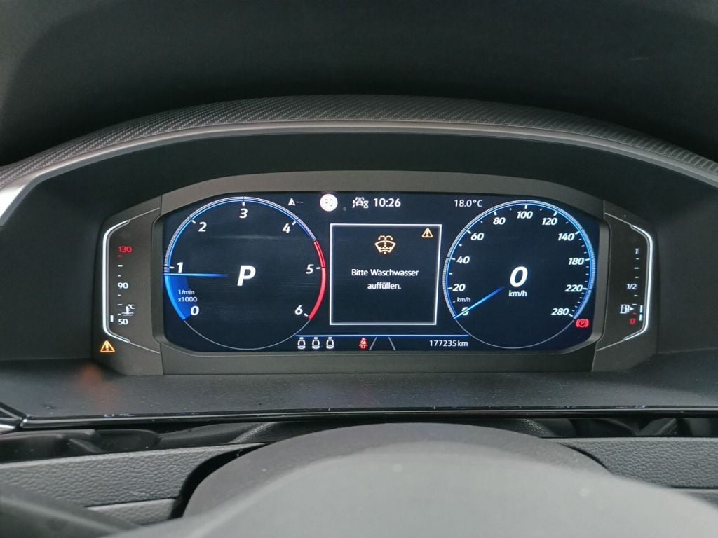 VOLKSWAGEN ARTEON SHOOTING BRAKE DIESEL 2.0 TDi 150 SCR R-Line DSG 5d photo