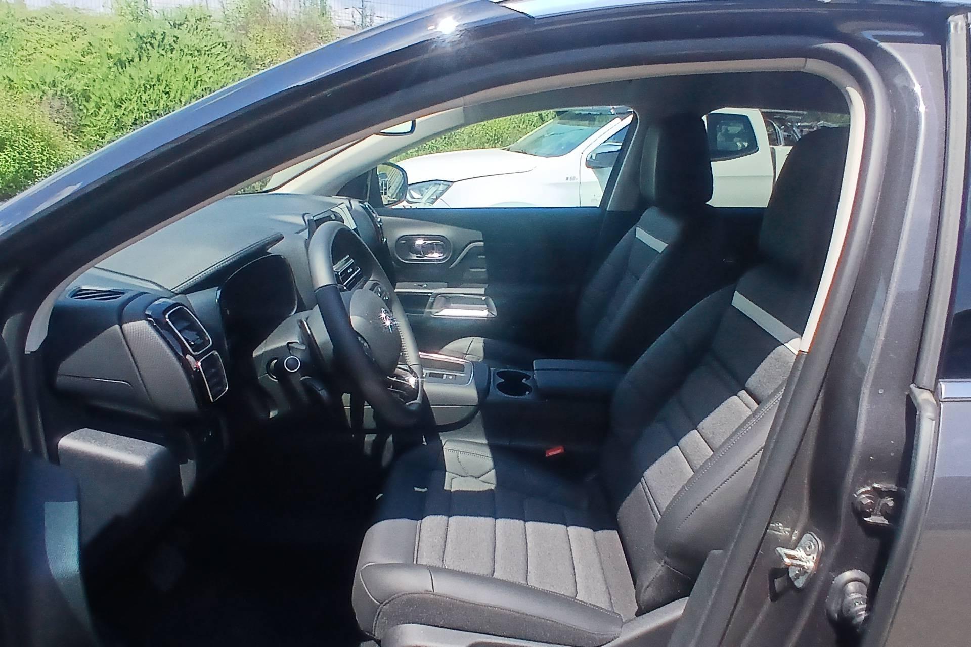 Citroen C5 AIRCROSS Hybride 145 e-DCS6 Max photo