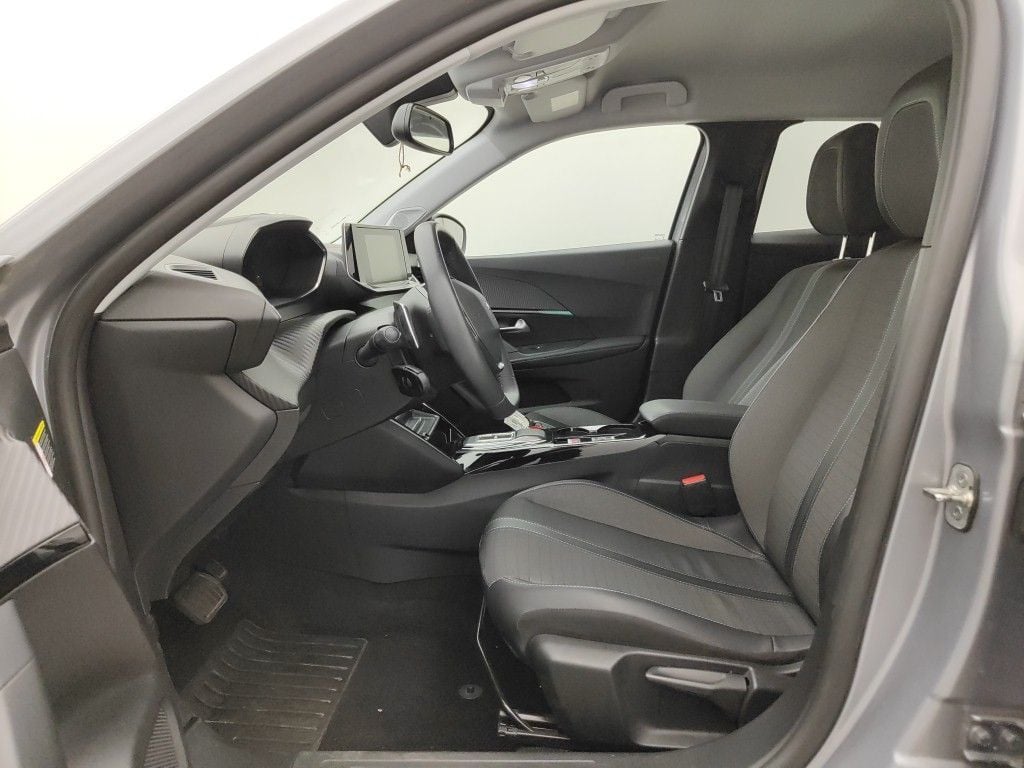 PEUGEOT 2008 - 2020 1.2 PureTech 130 Allure S&S (EU6.3) 5d photo