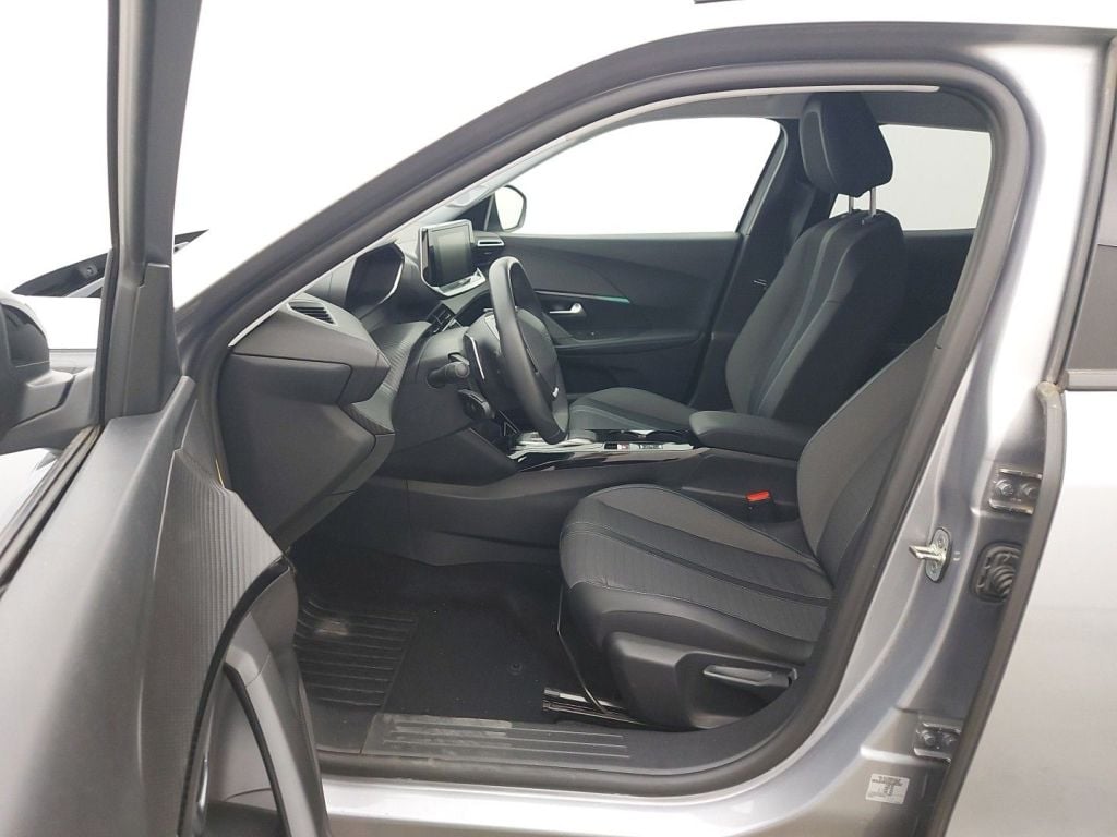 PEUGEOT 2008 - 2020 1.2 PureTech 130 Allure S&S (EU6.3) 5d photo