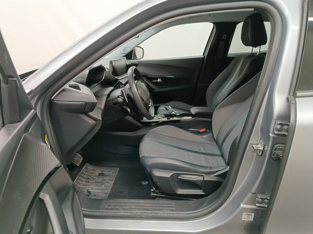 PEUGEOT 2008 - 2020 1.2 PureTech 130 Allure S&S (EU6.3) 5d photo