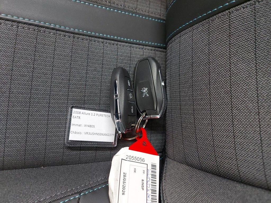 PEUGEOT 2008 - 2020 1.2 PureTech 130 Allure S&S (EU6.3) 5d photo