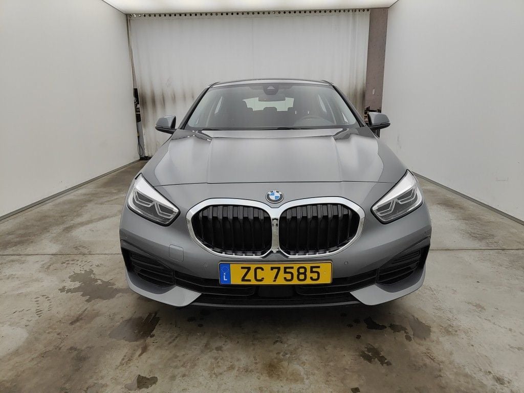 BMW 1 Reeks Hatch 116iA (80 kW) 5d photo