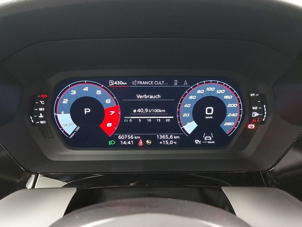 AUDI A3 SPORTBACK - 2020 30 TFSI 110hp S tronic 5d photo