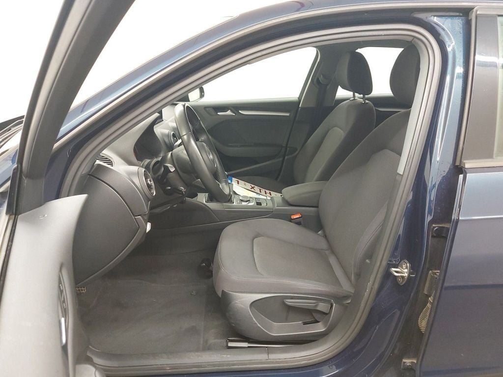 Audi A3 Sportback 1.6 30 TDi 85kW 5d photo