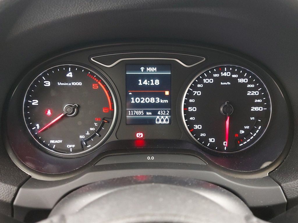 Audi A3 Sportback 1.6 30 TDi 85kW 5d photo