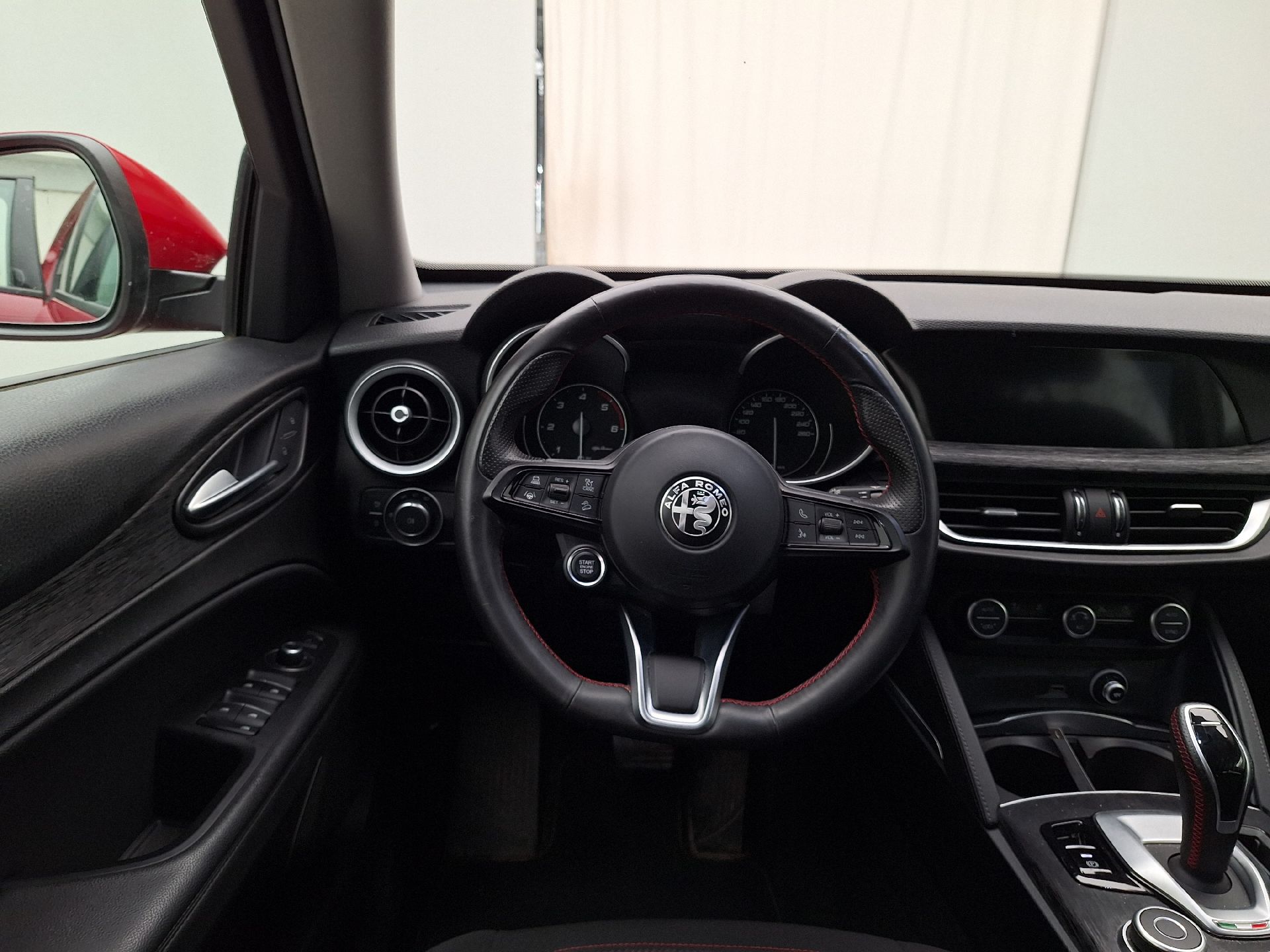 Alfa Romeo, Stelvio '17, Alfa Romeo Stelvio 2.2 D 160 Super 5d photo