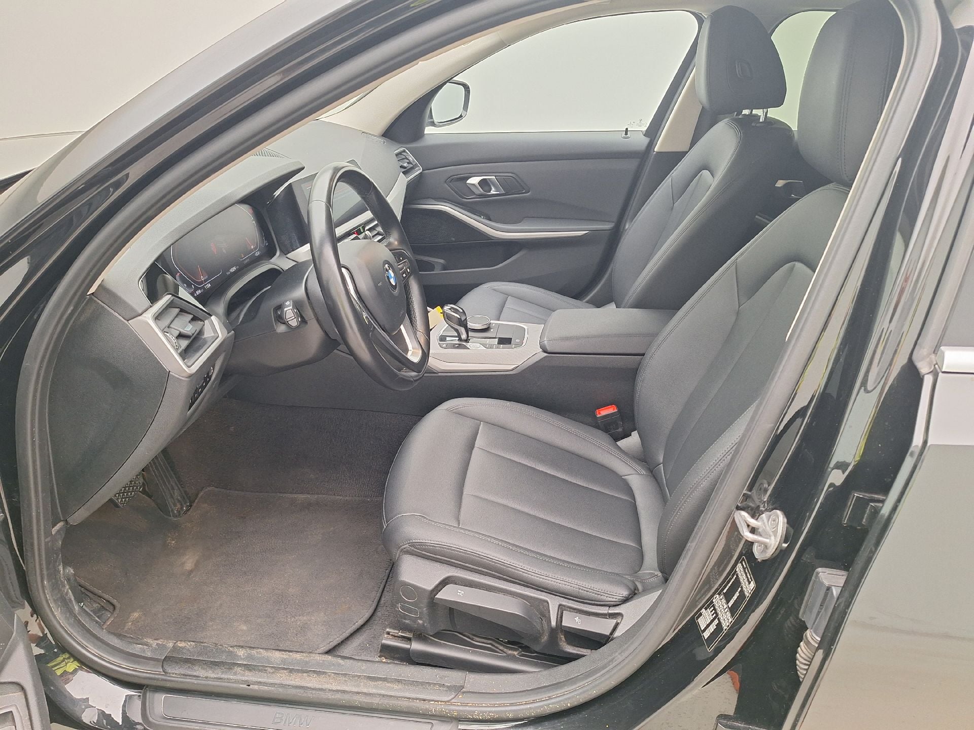 BMW, 3-serie Touring '18, BMW 3 Reeks Touring 316dA (90 kW) 5d photo