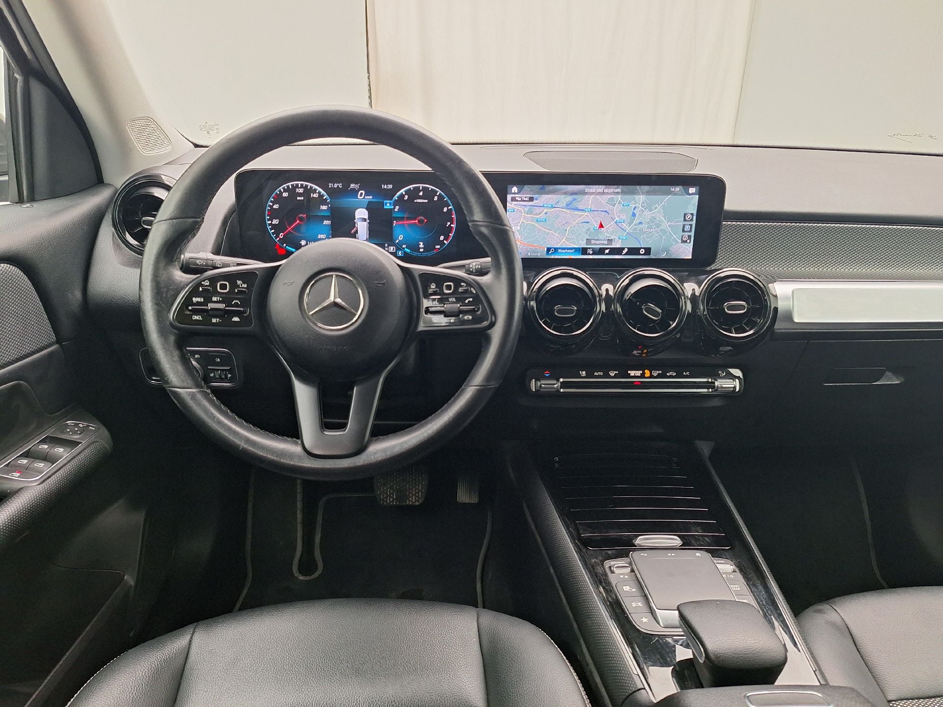 Mercedes, GLB '19, Mercedes-Benz GLB GLB 200 Business Solution 5d photo