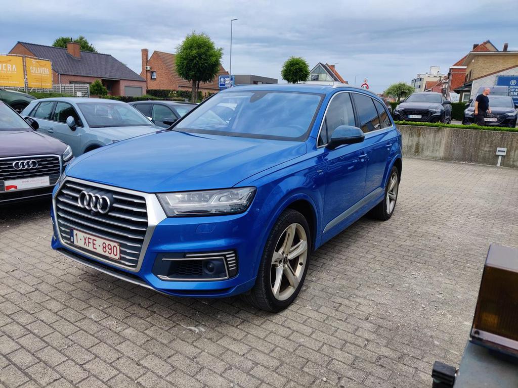 AUDI Q7 Dsl e-tron (PHEV) Q7 e-tron 3.0 TDi V6 Quattro e-tron Tiptronic (275 kW)