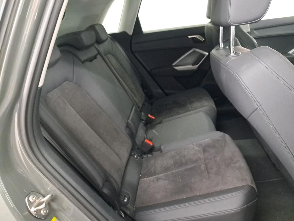 AUDI Q3 1.4 45 TFSI E S TRONIC photo