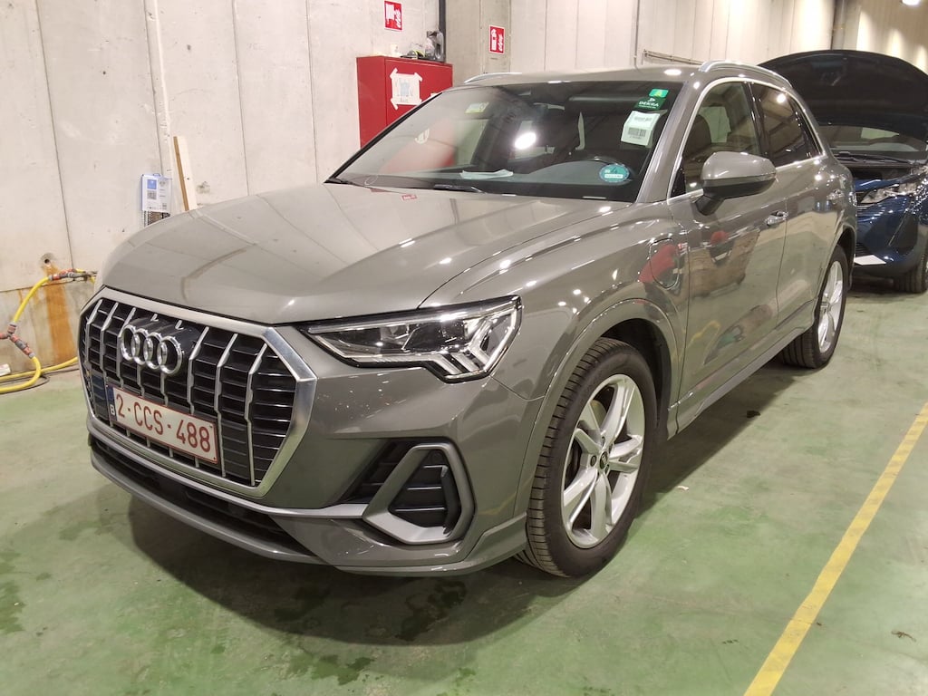 AUDI Q3 1.4 45 TFSI E S TRONIC S LINE