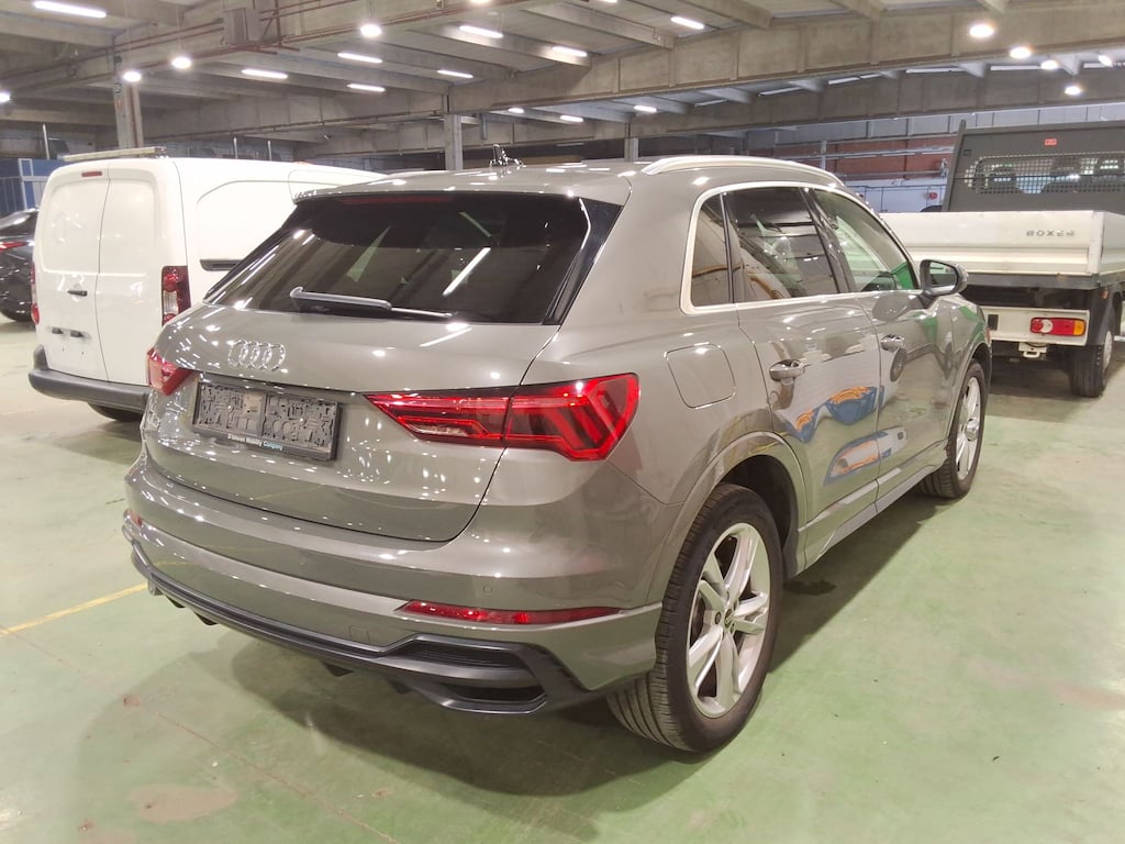 AUDI Q3 1.4 45 TFSI E S TRONIC S LINE photo