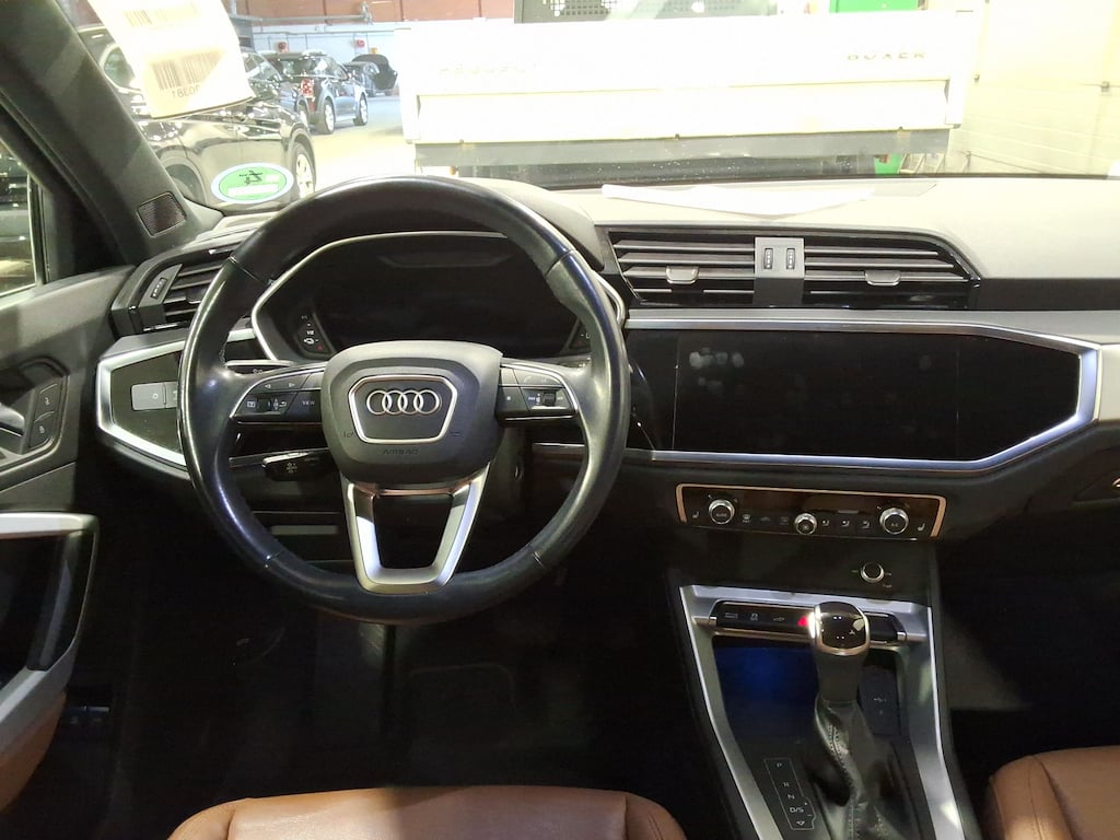 AUDI Q3 1.4 45 TFSI E S TRONIC S LINE photo