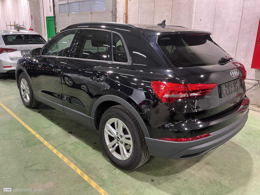 AUDI Q3 2.0 35 TDI S TRONIC BUS. ED. ATTRACTION photo