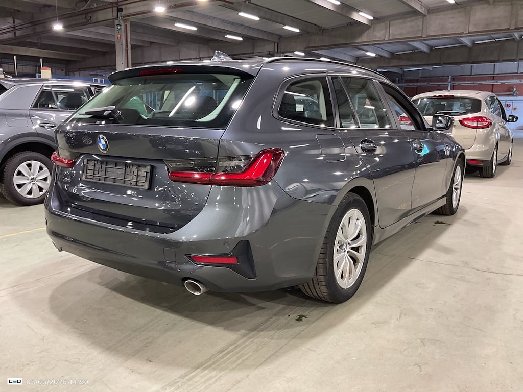 BMW 3 SERIES TOURING 2.0 318DA (100KW) TOURING photo
