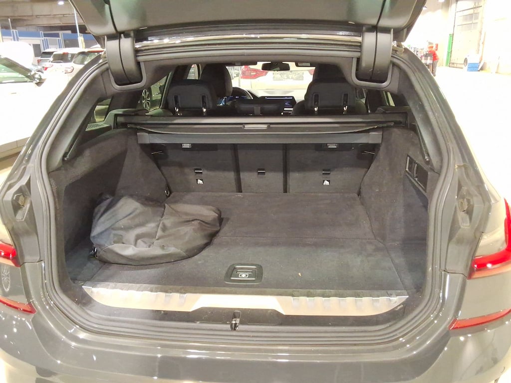 BMW 3 SERIES TOURING 2.0 320E TOURING photo
