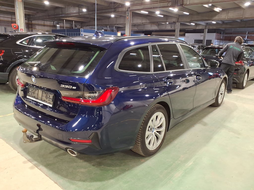 BMW 3 SERIES TOURING 2.0 330E (215KW) TOURING photo