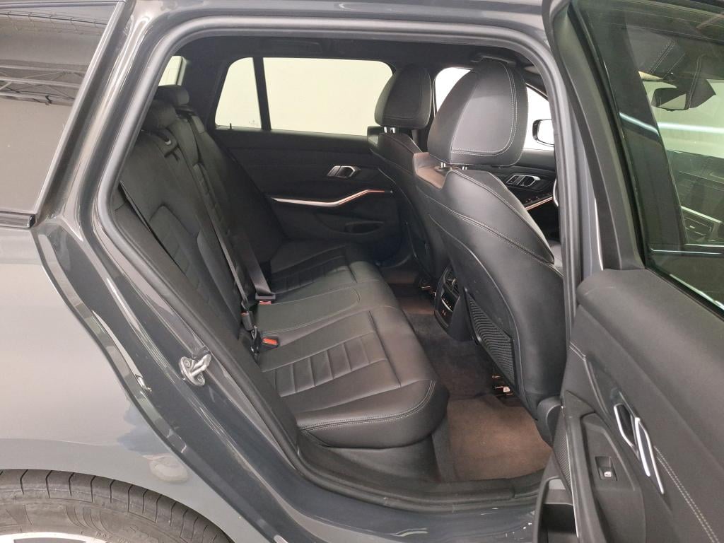 BMW 3 TOURING DIESEL - 2019 318 d AdBlue photo