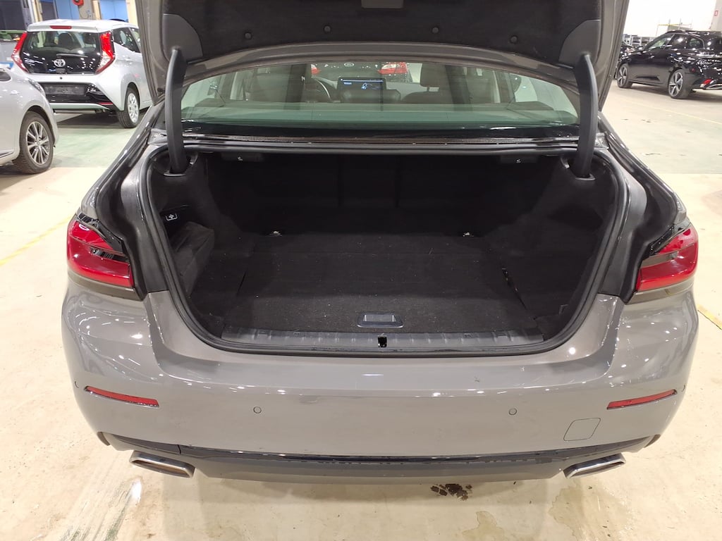 BMW 5 SERIES BERLINE 2.0 520E AUTO photo