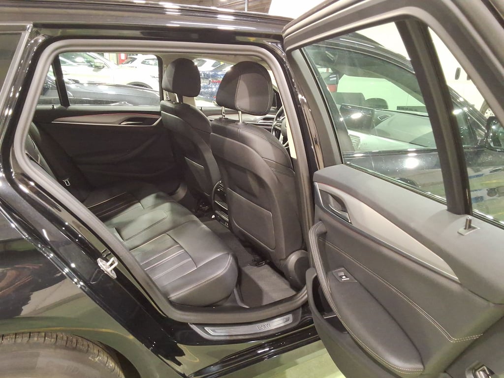 BMW 5 SERIES TOURING 2.0 520D 120KW TOURING AUTO photo