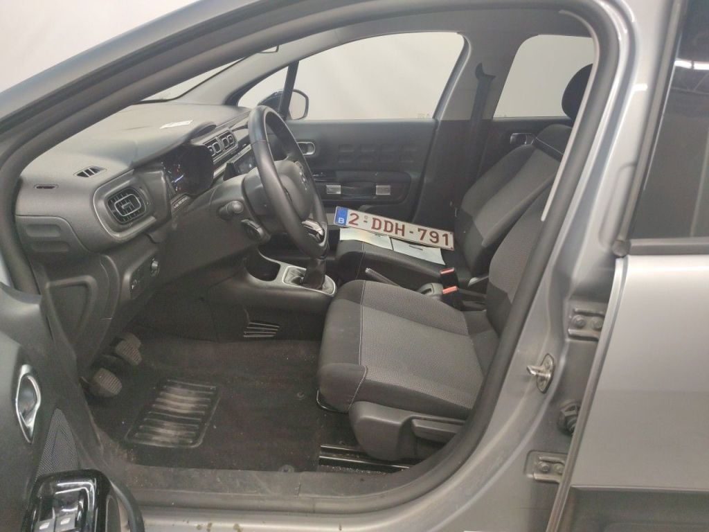 Citroën C3 1.2 PureTech 83 S&S MAN Shine 5d photo