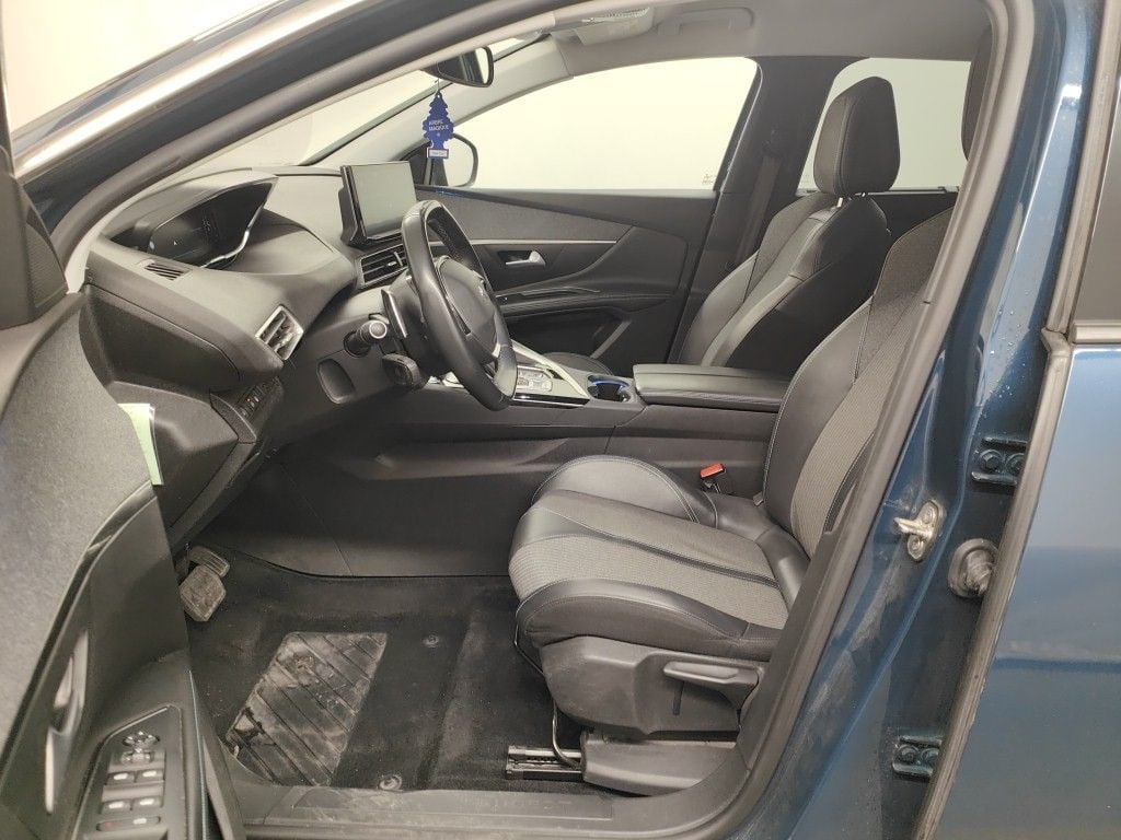 PEUGEOT 5008 DIESEL - 2021 1.5 BlueHDi 130 Allure Pack AT 5d photo