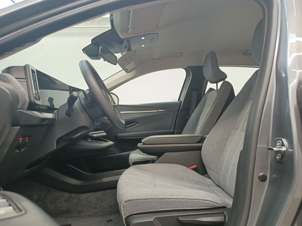 RENAULT MEGANE E-TECH - 2022 60 kWh Evolution ER R130 Optimum charge 5d photo