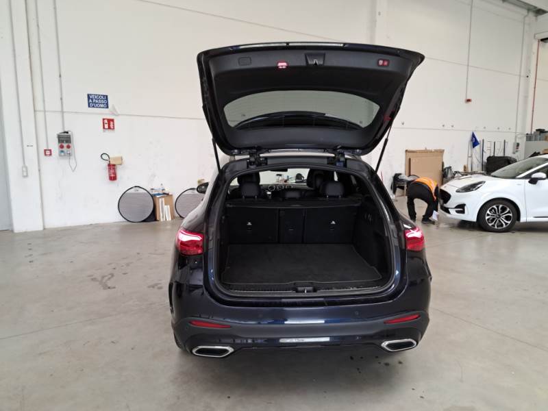 MERCEDES-BENZ GLC / 2022 / 5P / SUV GLC 220D 4M MILD HYB. AMG PREMIUM PLUS photo