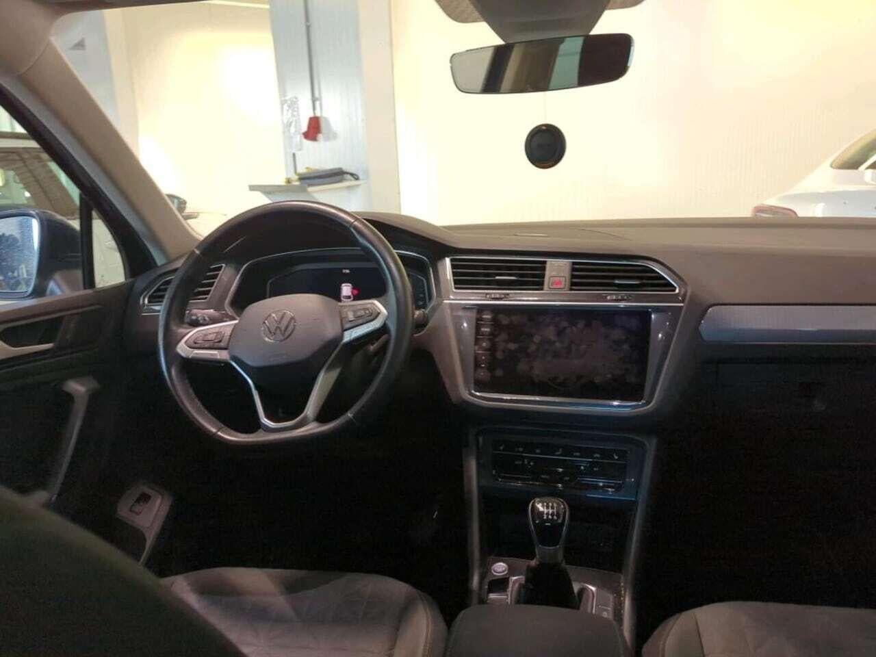 VOLKSWAGEN Tiguan 1.5 TSI Life Bns photo