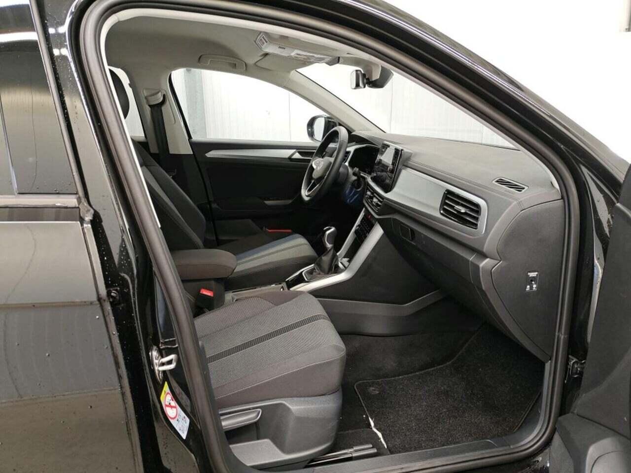 VOLKSWAGEN T-Roc 1.0 TSI Life Edition photo