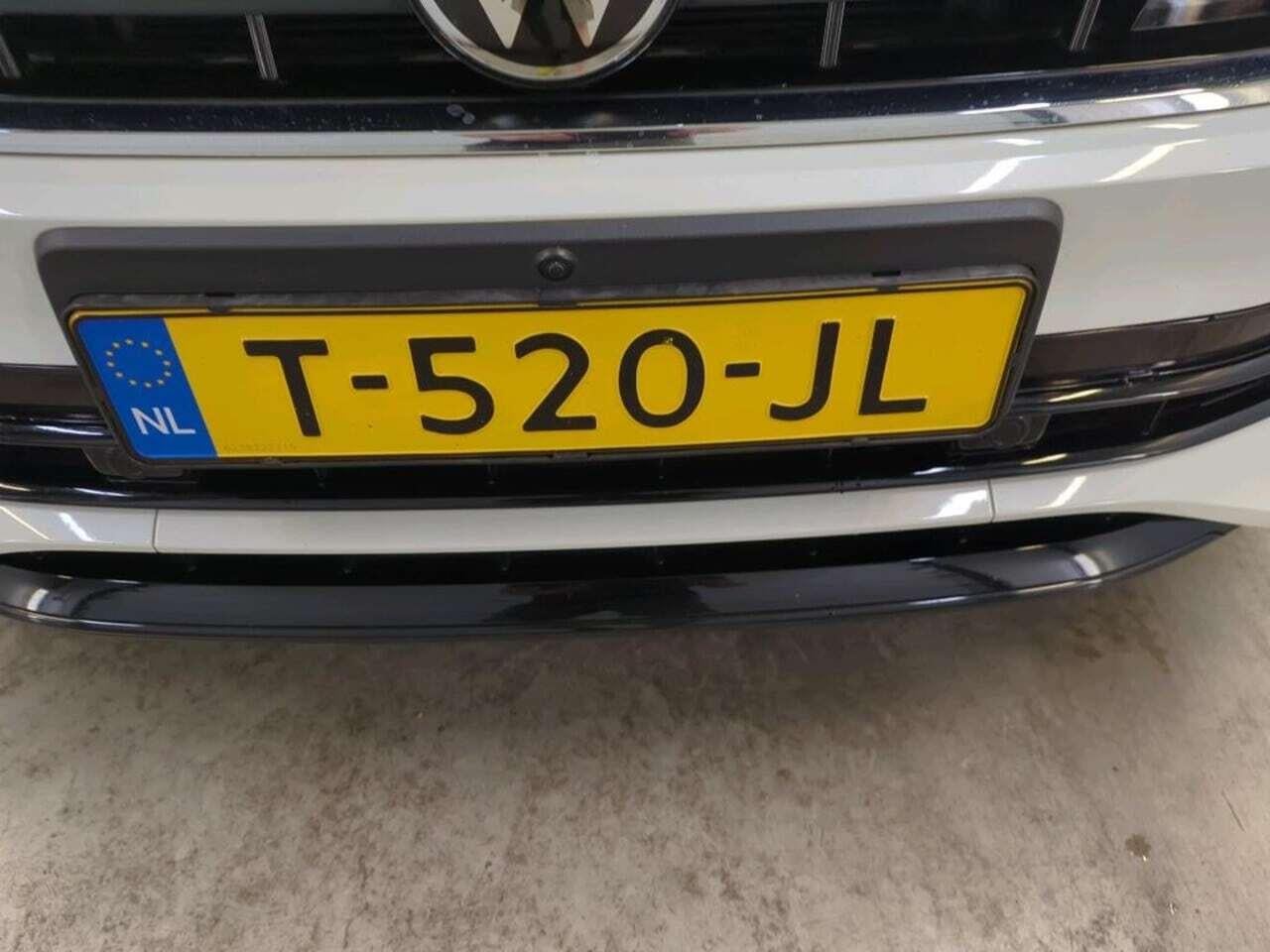 VOLKSWAGEN Tiguan Allspace 1.5 TSI R-Line Bns photo