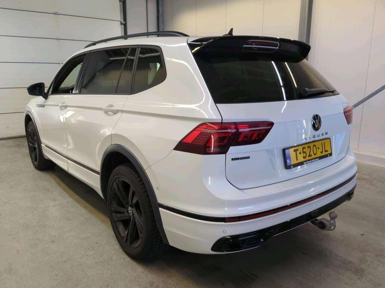 VOLKSWAGEN Tiguan Allspace 1.5 TSI R-Line Bns photo