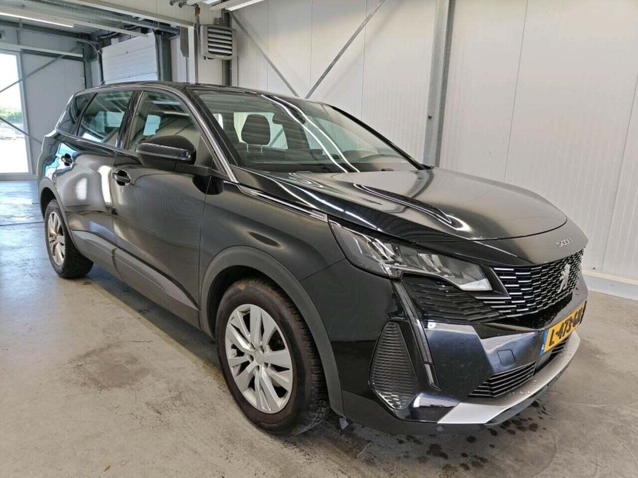 PEUGEOT 5008 1.2 PT Active Pack photo