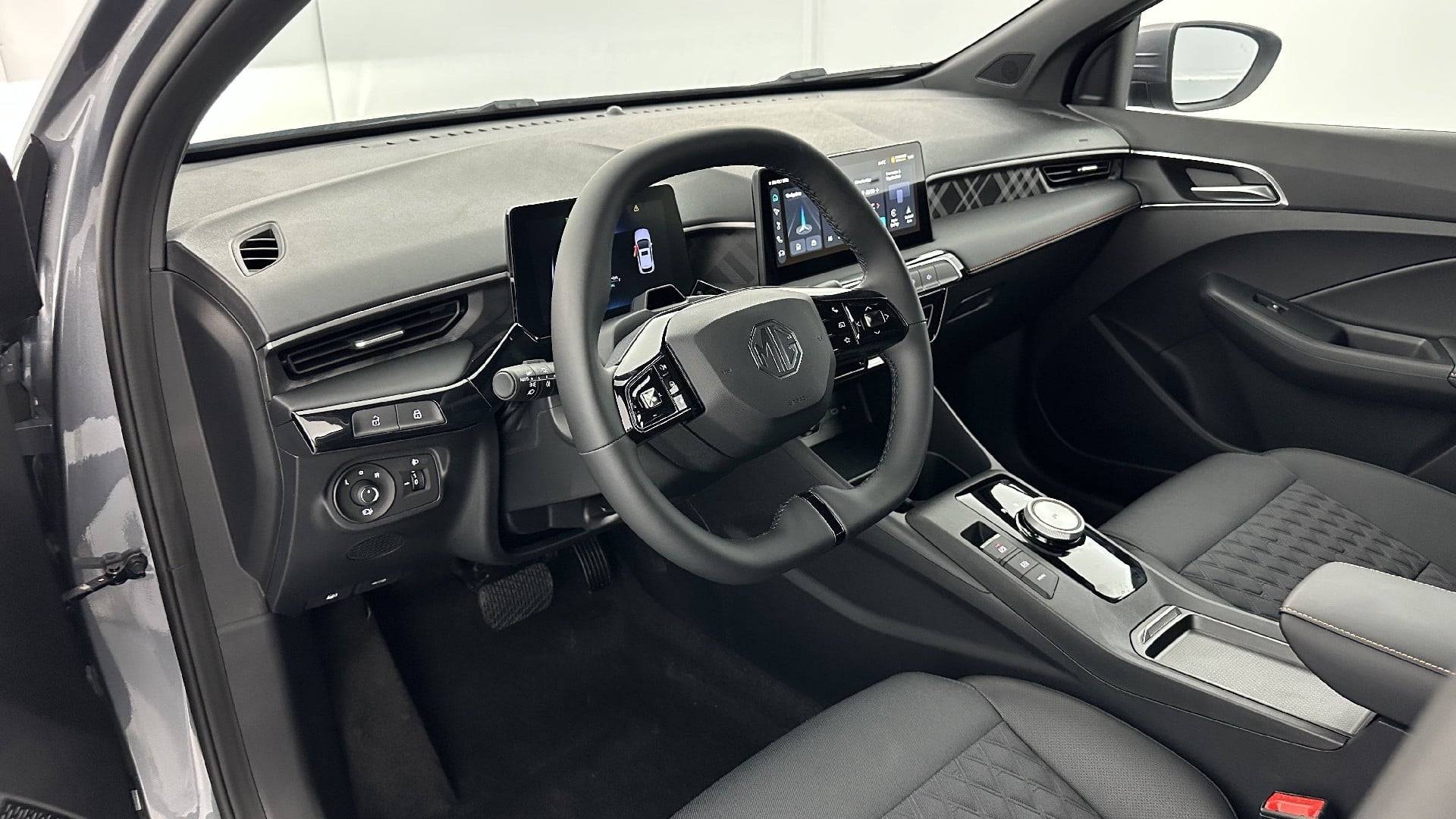 MG MG3 Luxury 1.5 Hybrid+ 195ch photo