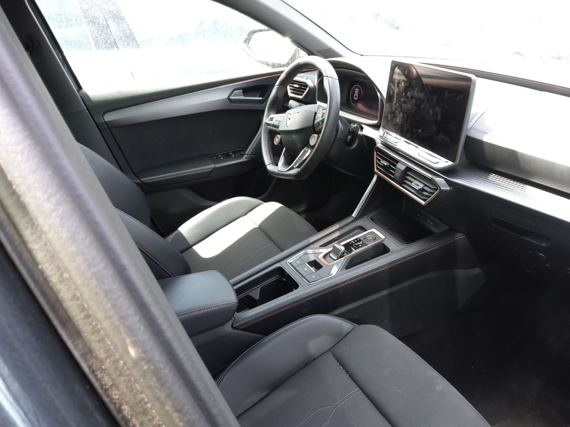 CUPRA Leon 1.5 PHEV DSG 205cv 5P AutomÃ¡tico (Winterpack) photo