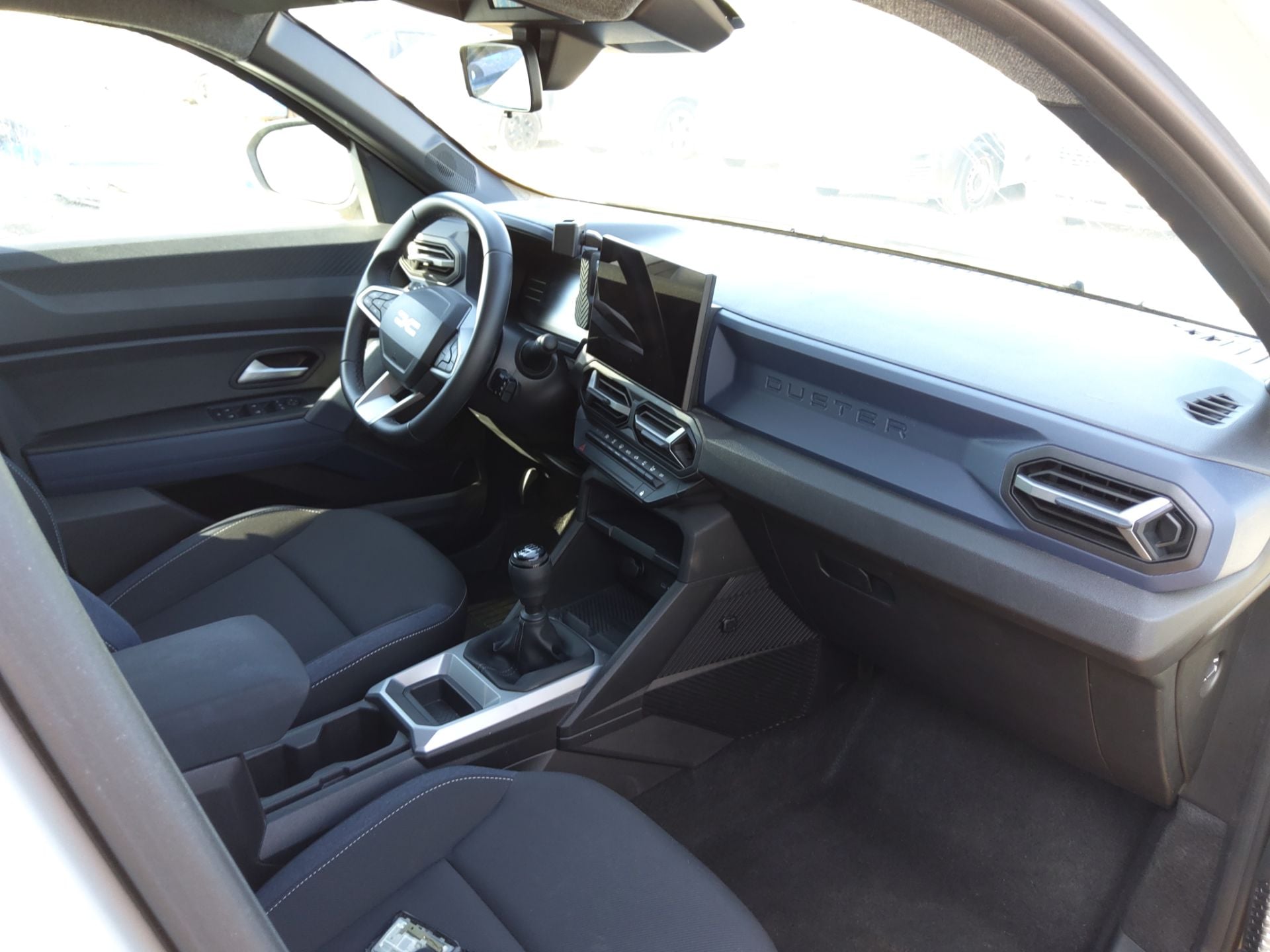 DACIA Duster TCe 96kw 48v (130CV) 4x2 Manual Journey photo