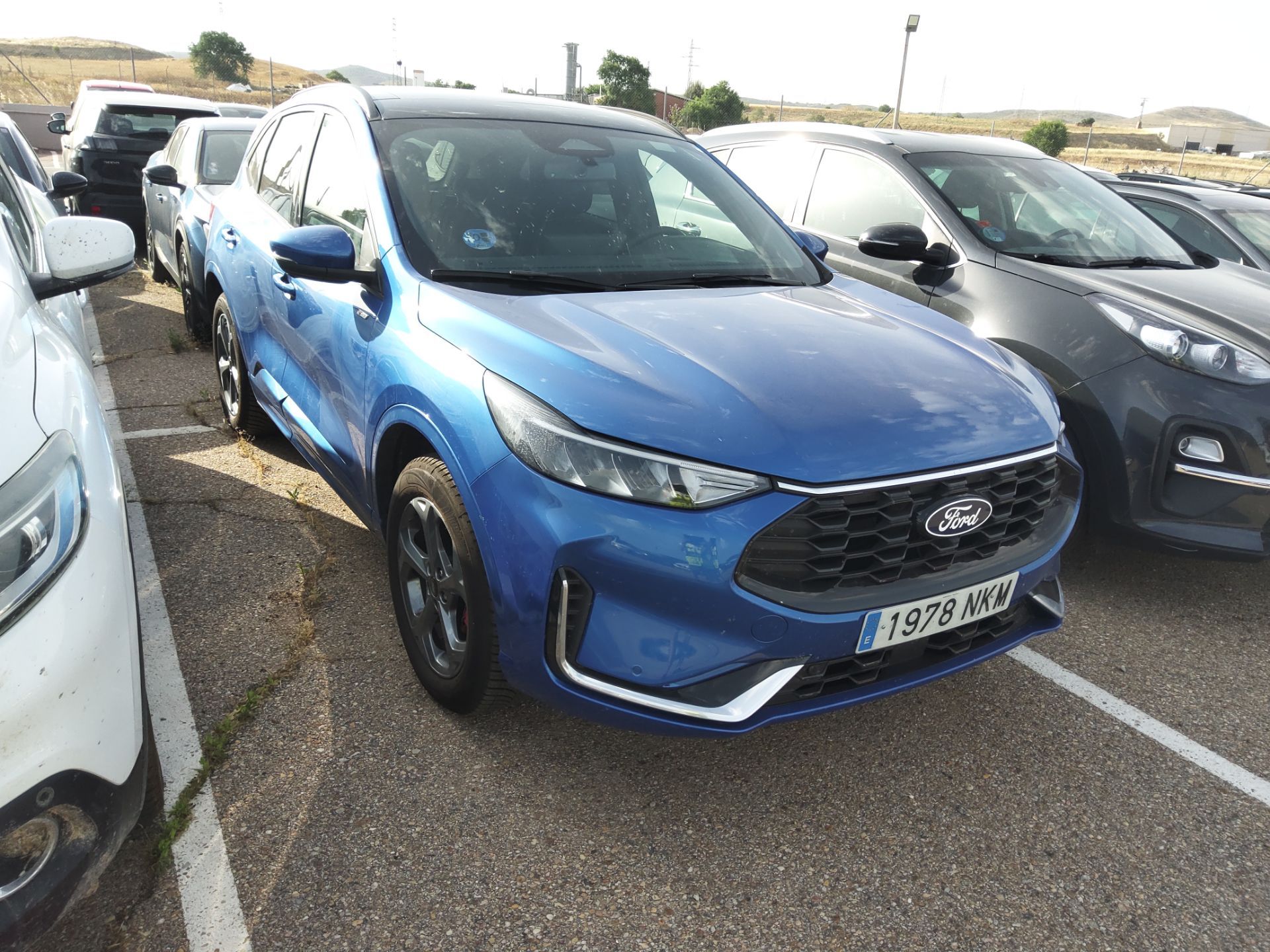 FORD Kuga 2.5 PHEV 243cv Automatico WT gancho St Line X(Pano-Roof + Winterpack + Tow bar)