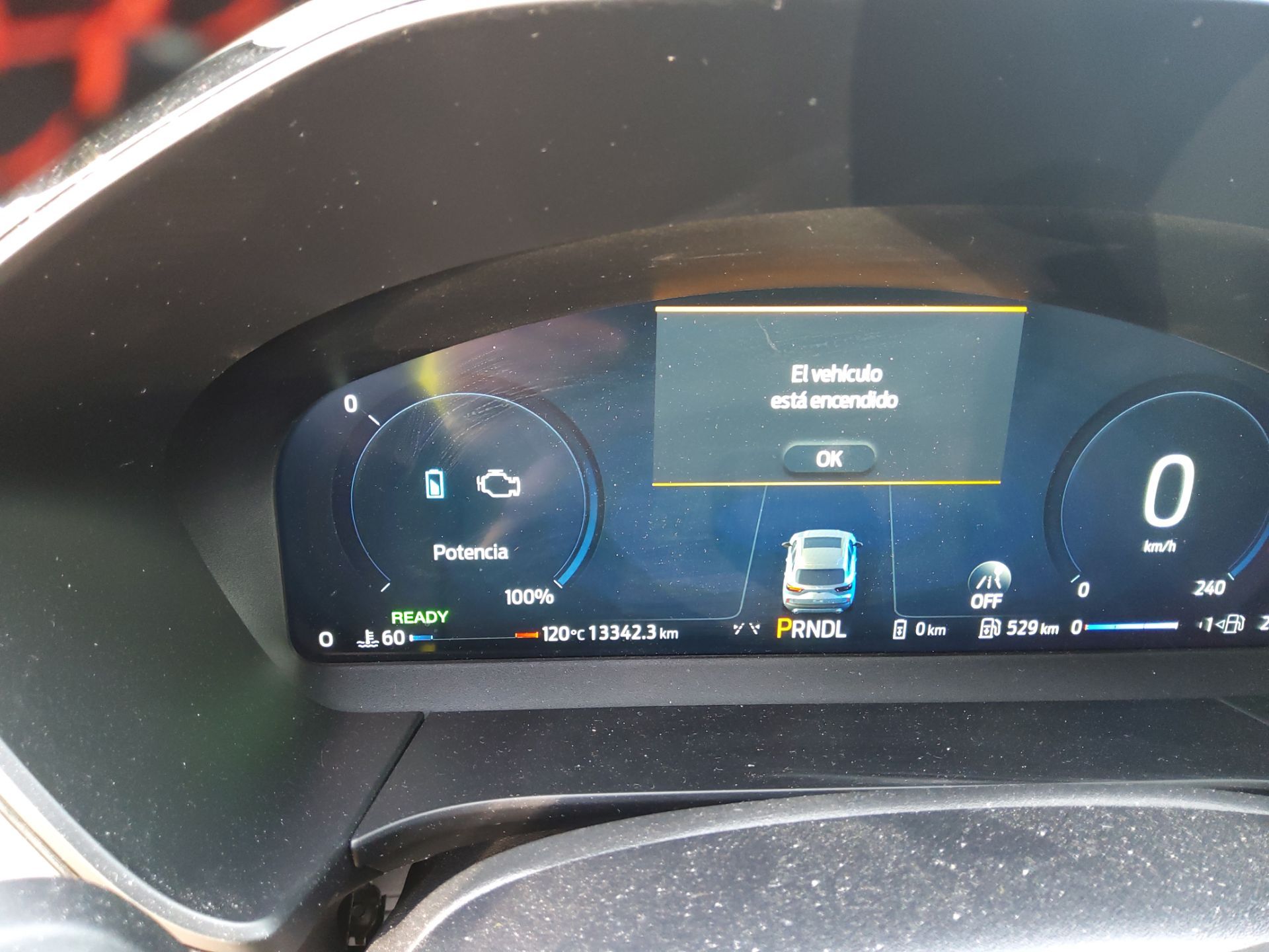 FORD Kuga 2.5 PHEV 243cv Automatico WT gancho St Line X(Pano-Roof + Winterpack + Tow bar) photo