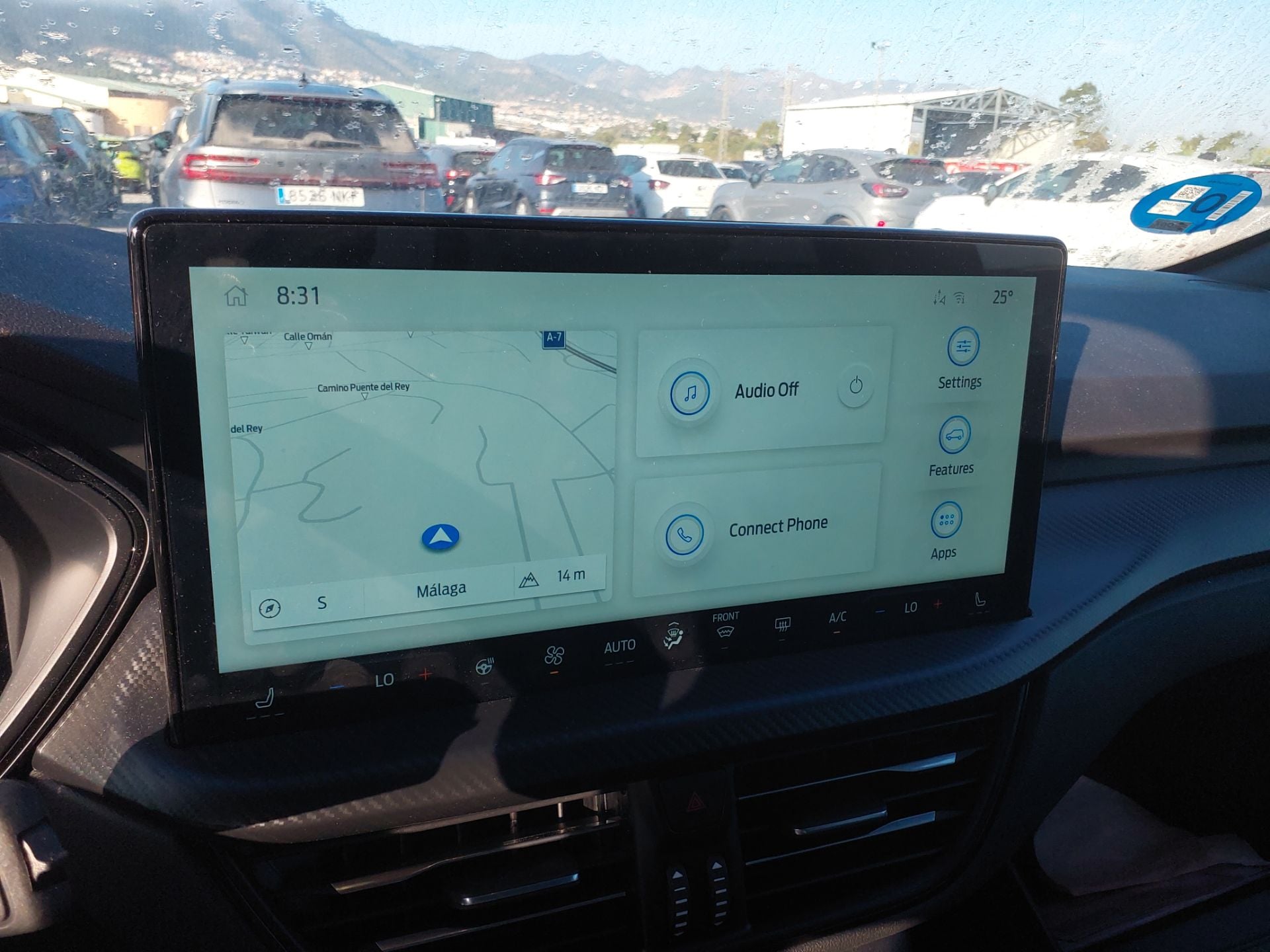 FORD Kuga 2.5 PHEV 243cv AutomÃ¡tico WT + gancho ST-LINE X(Pano-Roof + Winterpack) photo