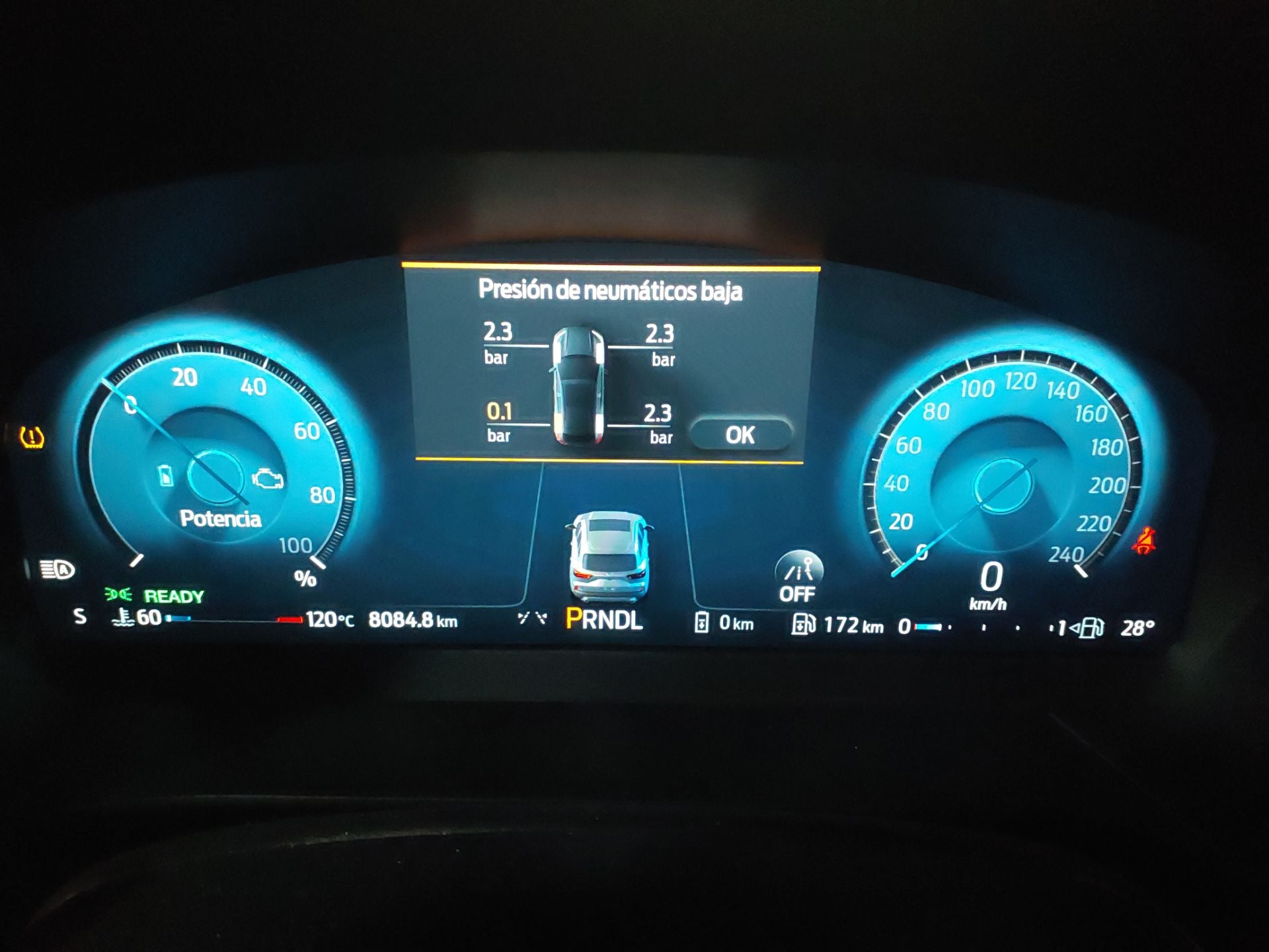 FORD Kuga 2.5 PHEV 243cv AutomÃ¡tico WT + gancho ST-LINE X(Pano-Roof + Winterpack) photo