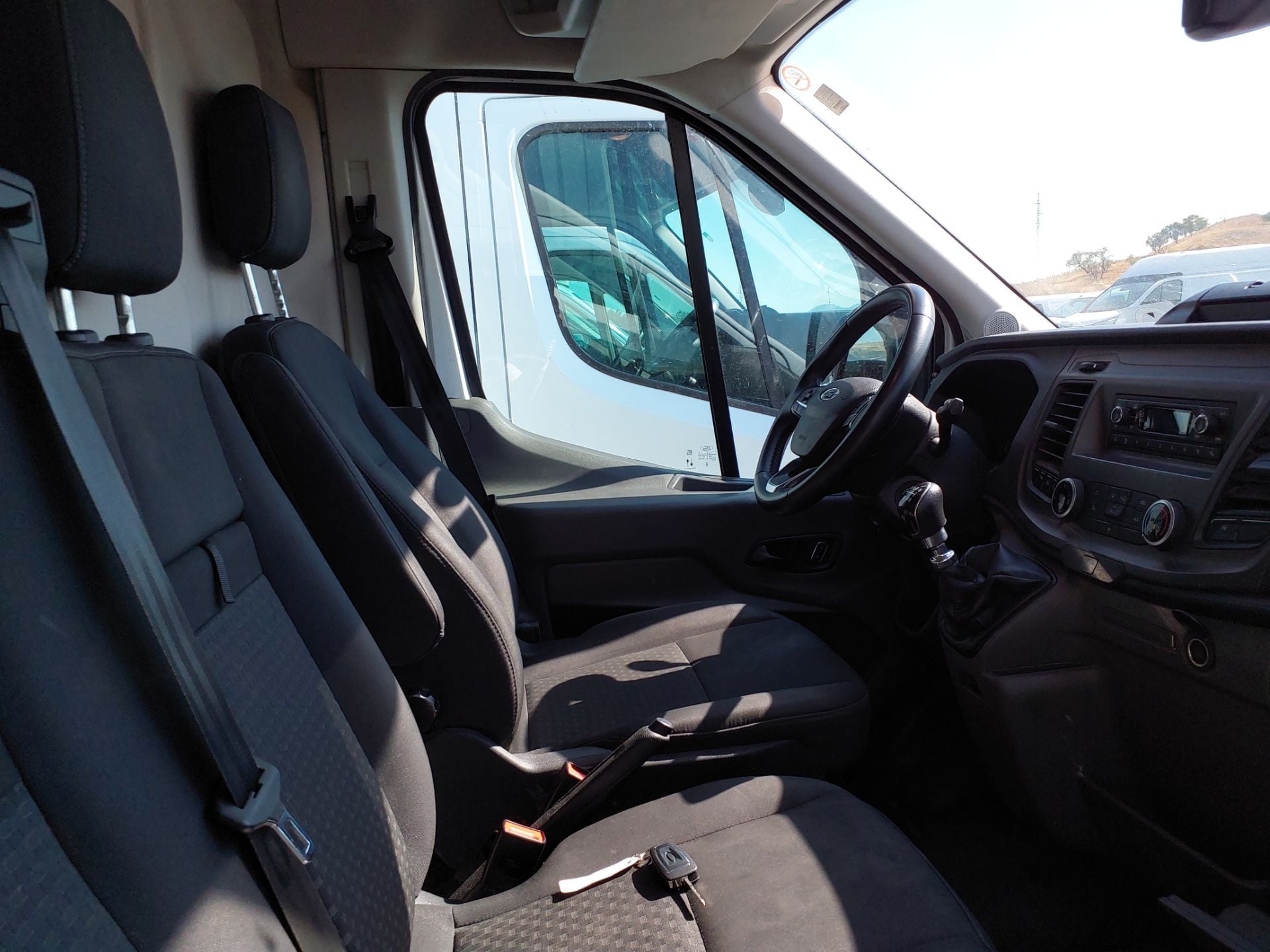 FORD Transit 2.0 EcoBlue 96 kw (130 CV) FT 350 L3H3 Van N1 2ton Trend photo
