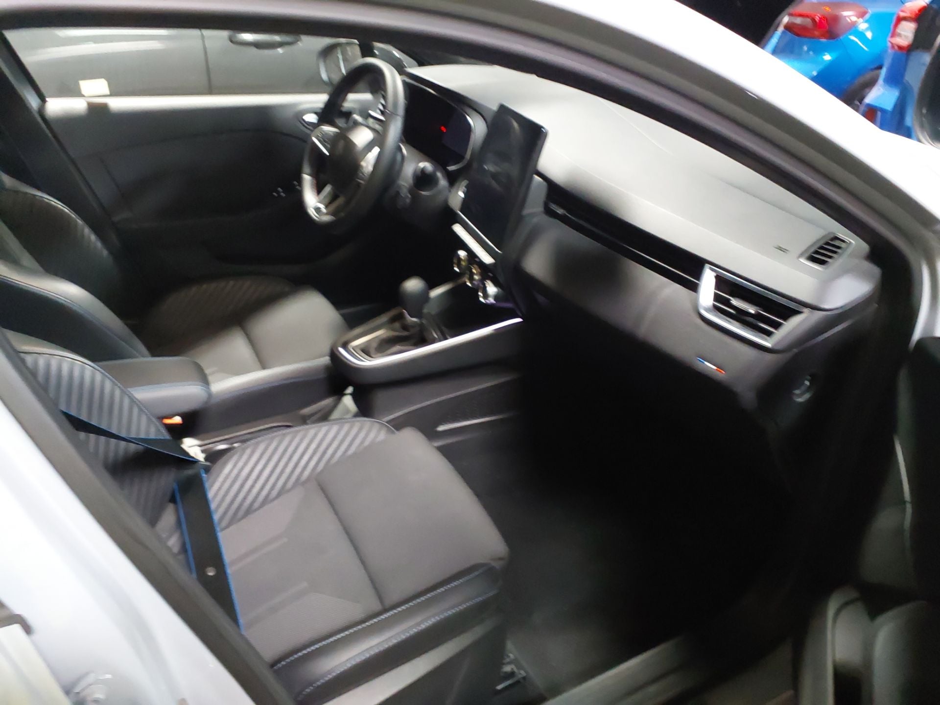 RENAULT Clio esprit Alpine full hybrid 145 (103Kw) AutomÃ¡tico E-tech photo
