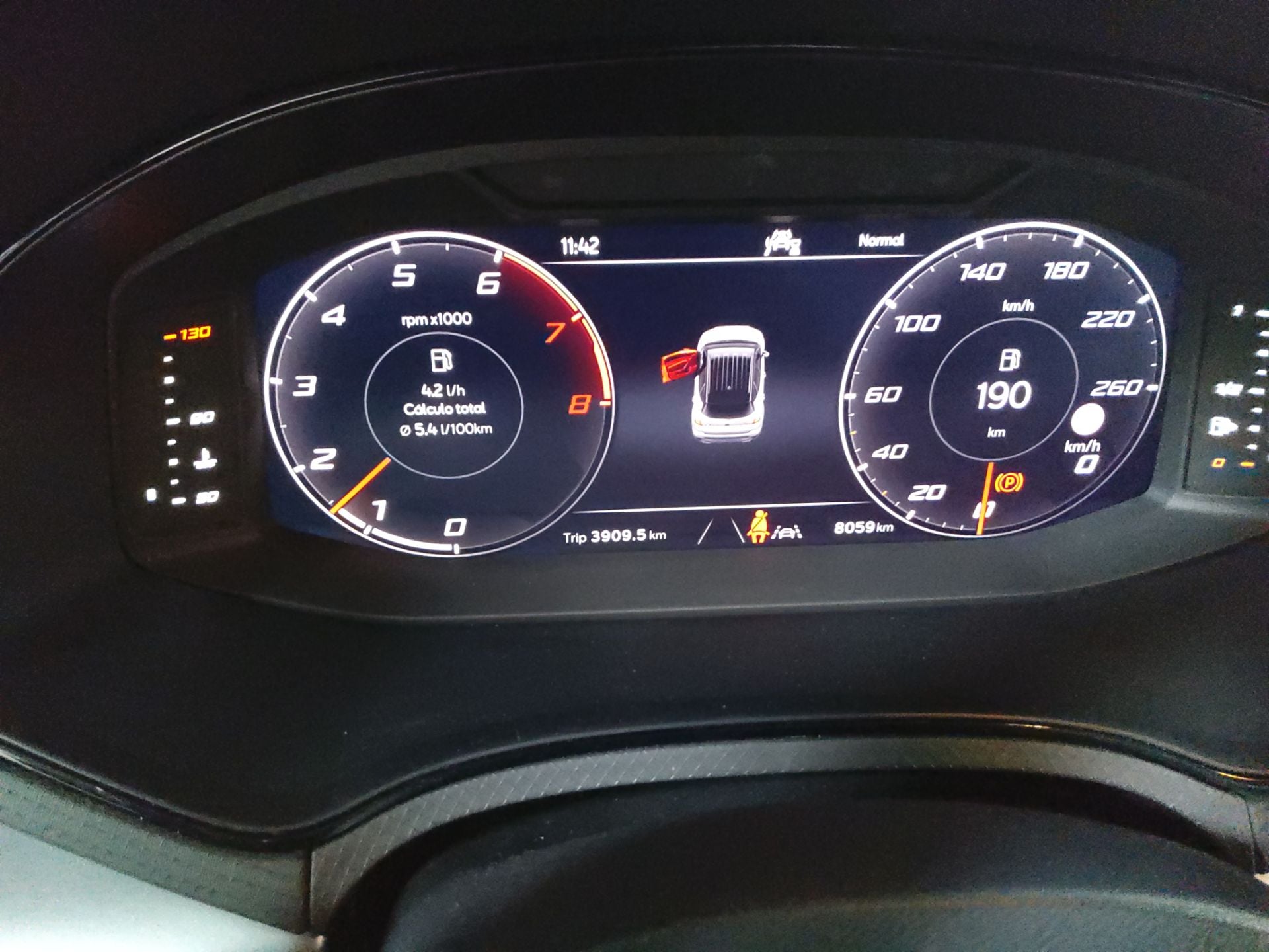 SEAT Arona 1.0 TSI 115cv Manual FR photo