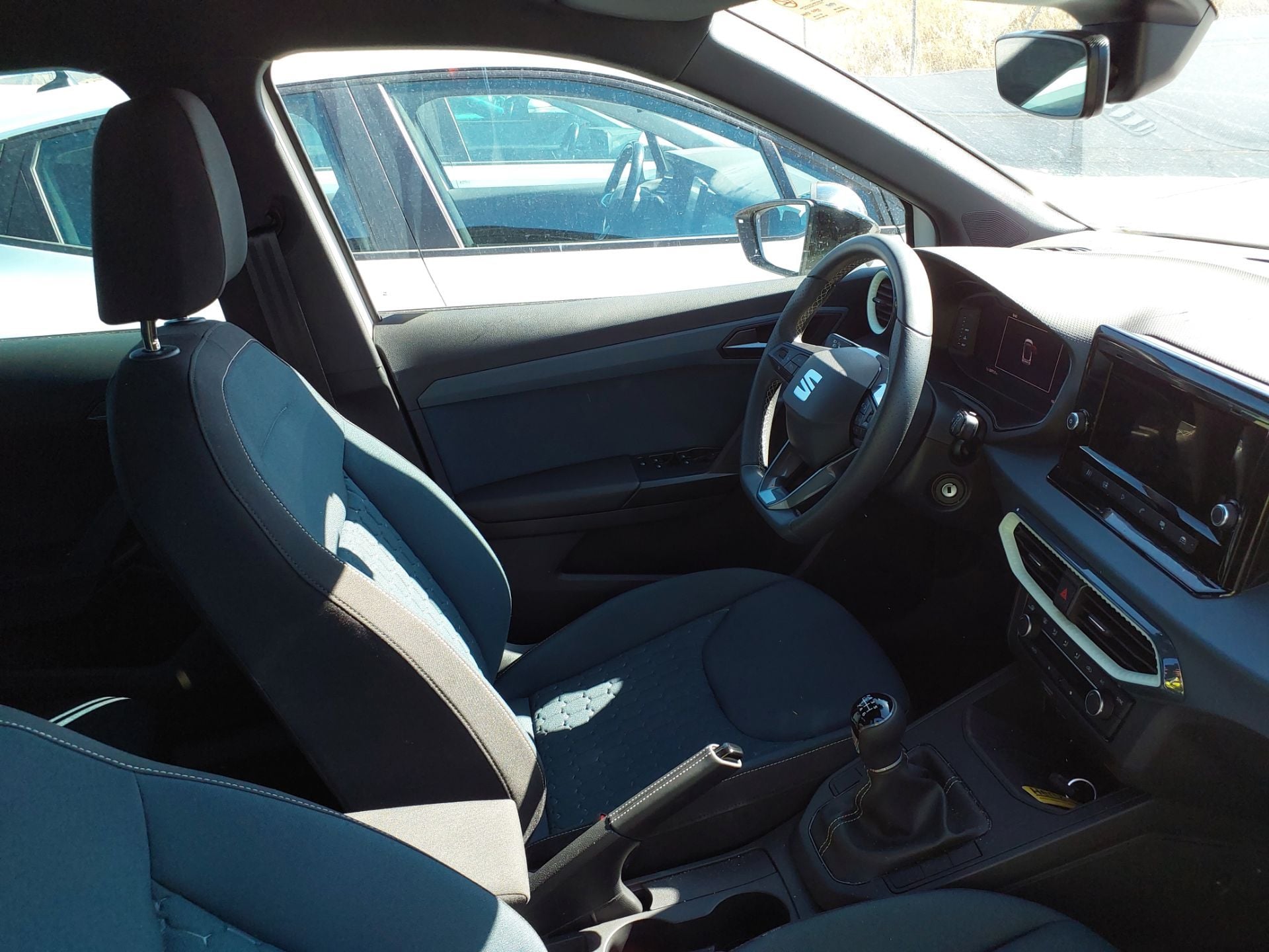 SEAT Arona 1.0 TSI 115cv Manual Style + photo